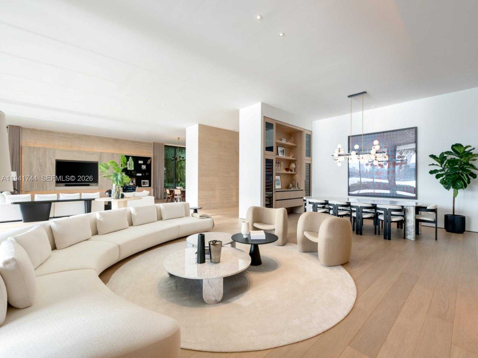 Small Image of 28 WEST DILIDO DR, Miami Beach Number 3