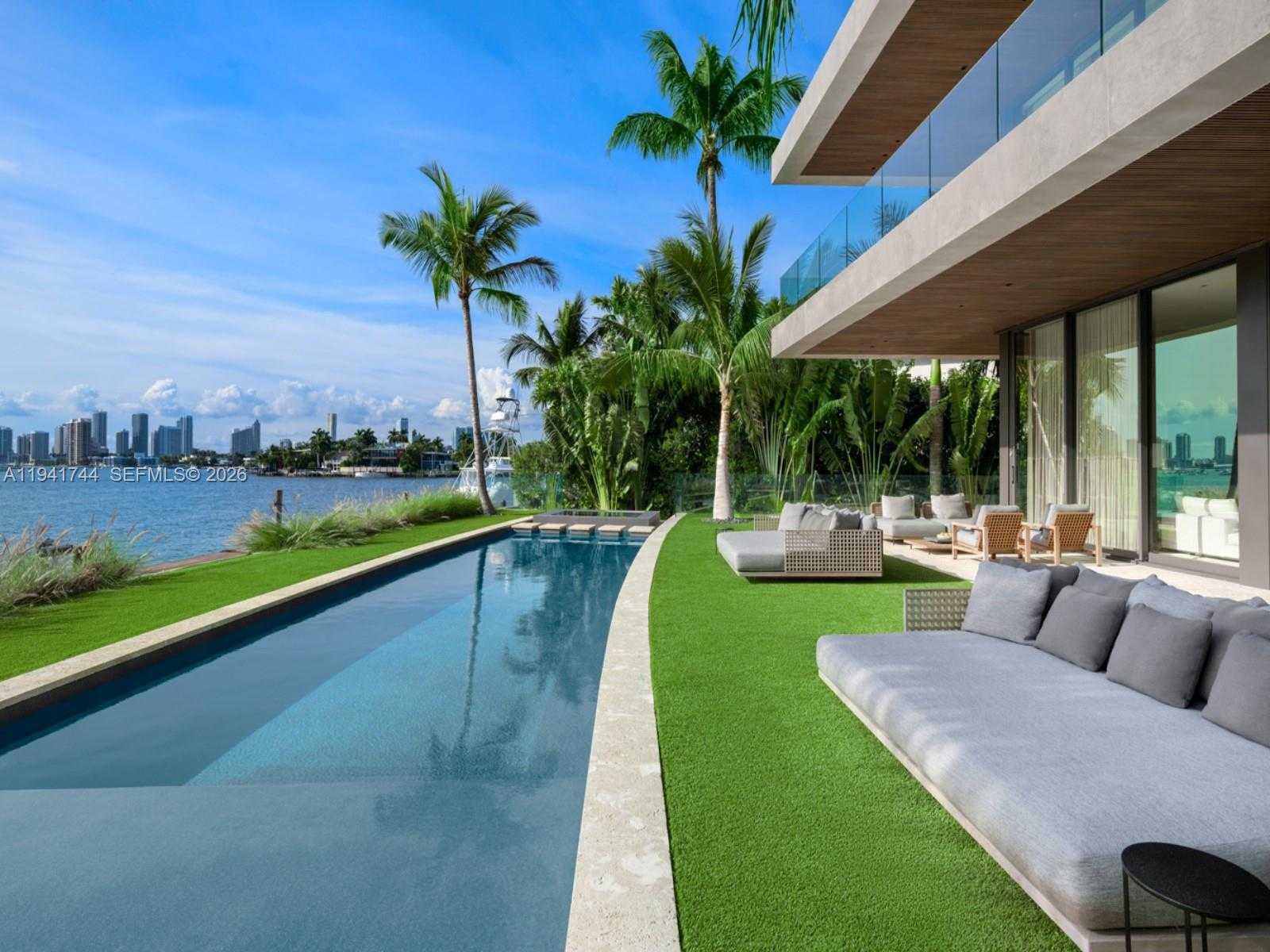 Small Image of 28 WEST DILIDO DR, Miami Beach Number 36