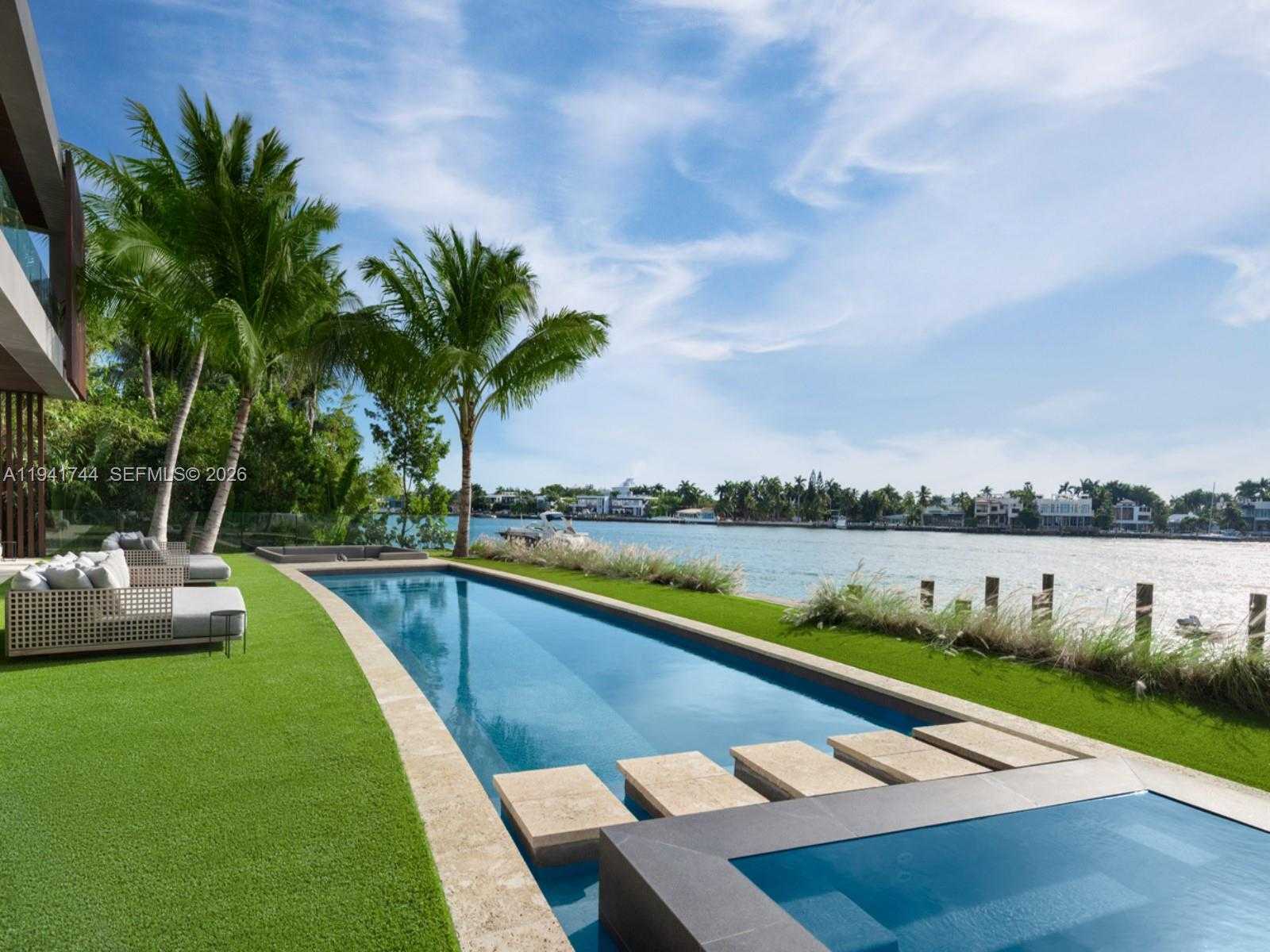 Small Image of 28 WEST DILIDO DR, Miami Beach Number 37