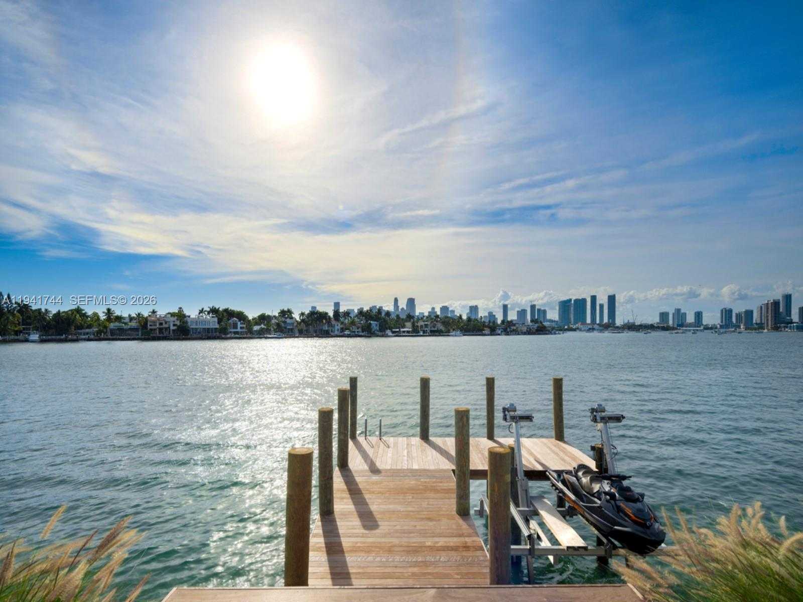 Small Image of 28 WEST DILIDO DR, Miami Beach Number 38