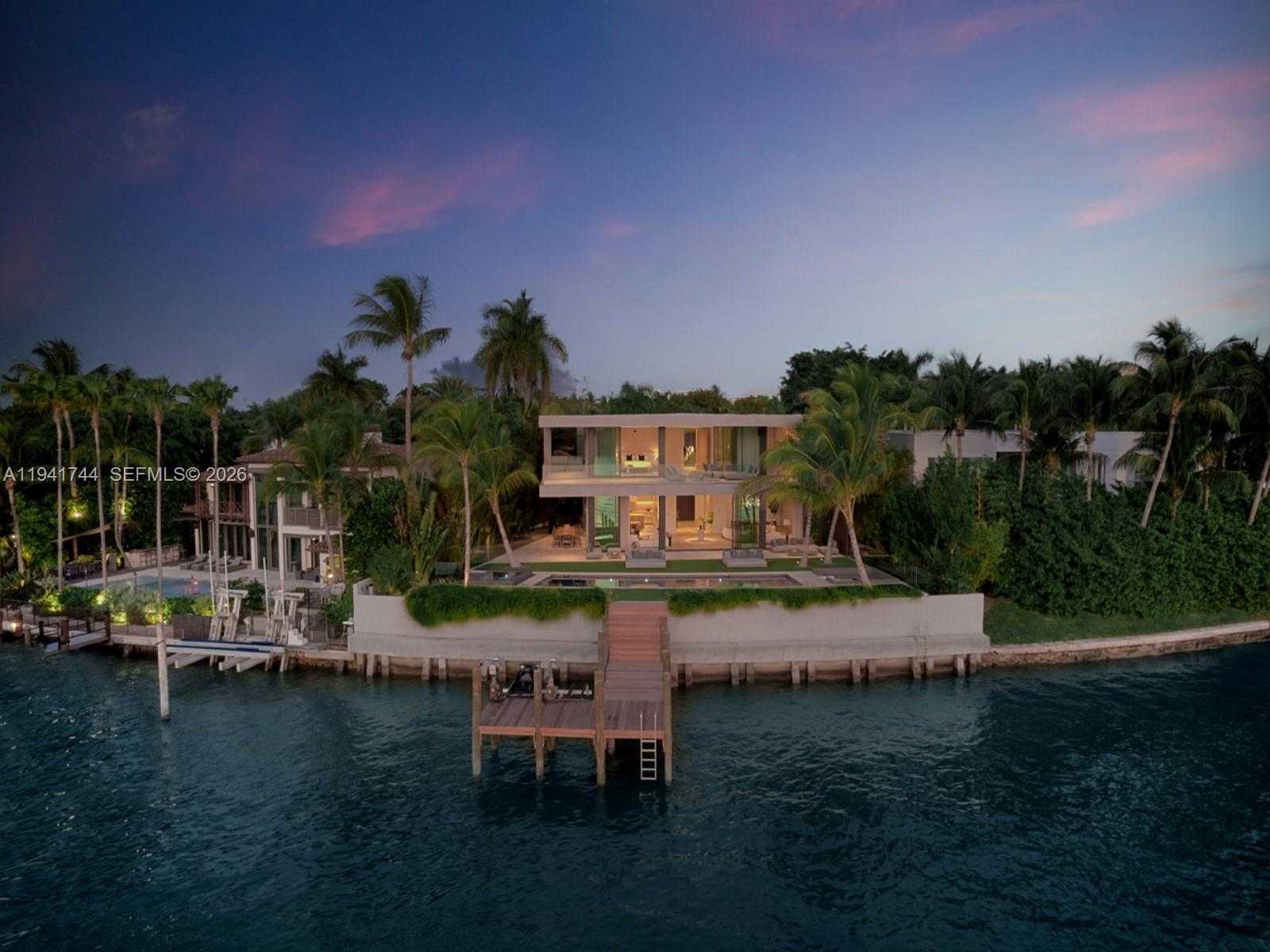 Small Image of 28 WEST DILIDO DR, Miami Beach Number 52