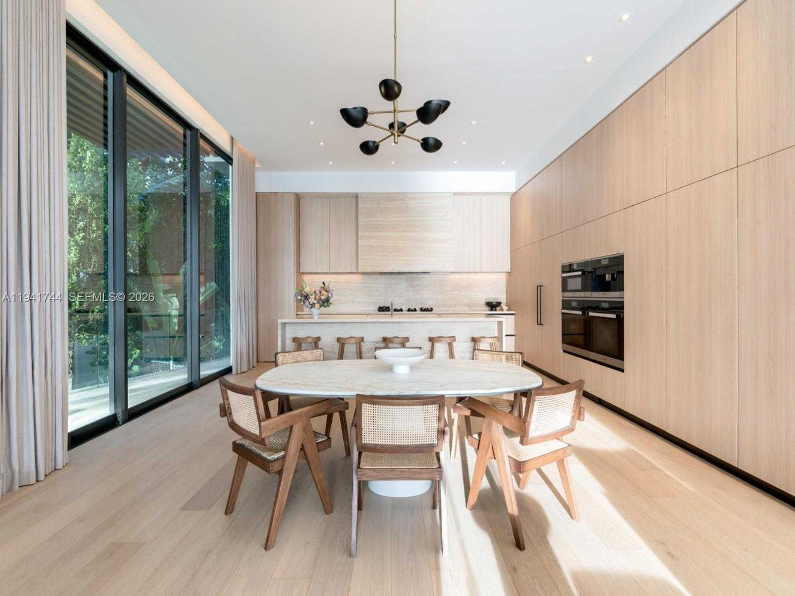 Small Image of 28 WEST DILIDO DR, Miami Beach Number 9