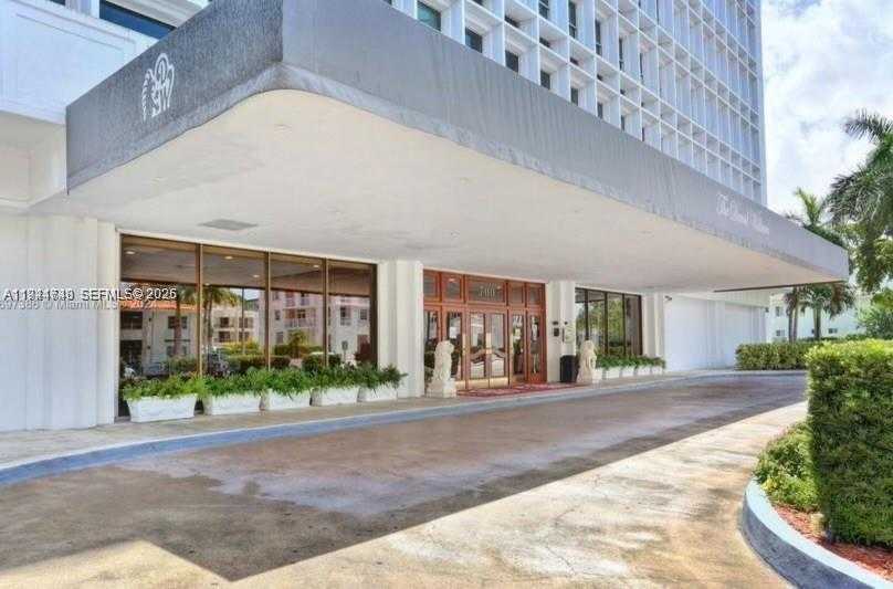 Small Image of 700 BILTMORE WAY #1112, Coral Gables Number 8