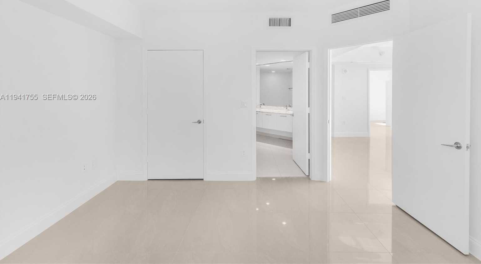 Small Image of 55 SOUTH EAST 6 ST #1202, Miami Number 17