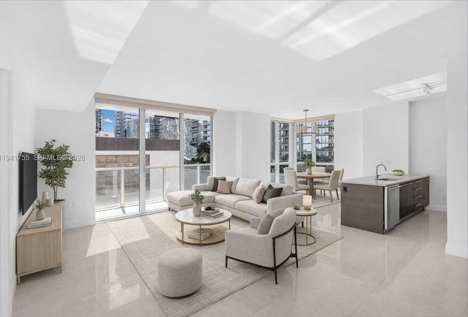 Small Image of 55 SOUTH EAST 6 ST #1202, Miami Number 2