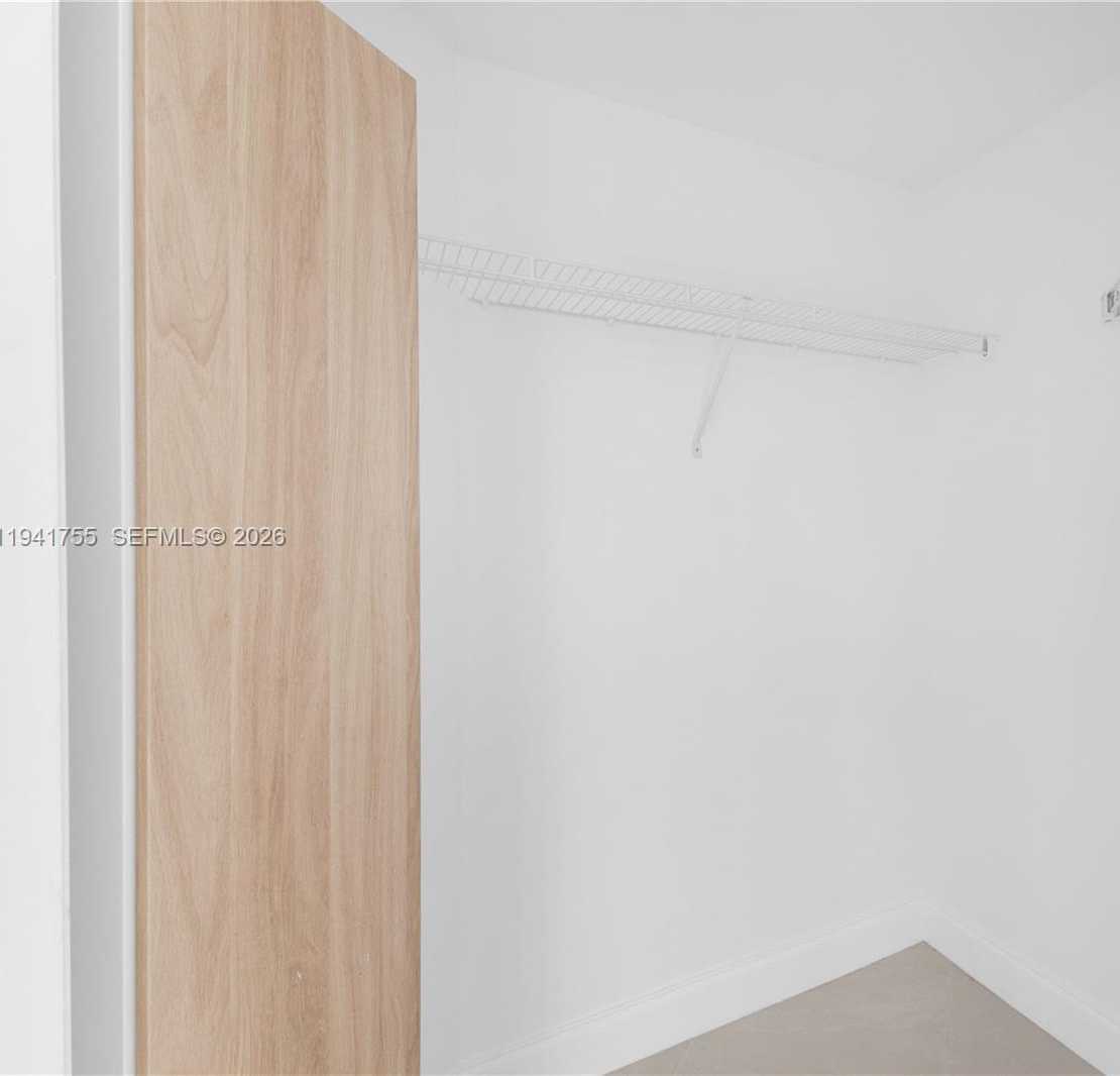 Small Image of 55 SOUTH EAST 6 ST #1202, Miami Number 23