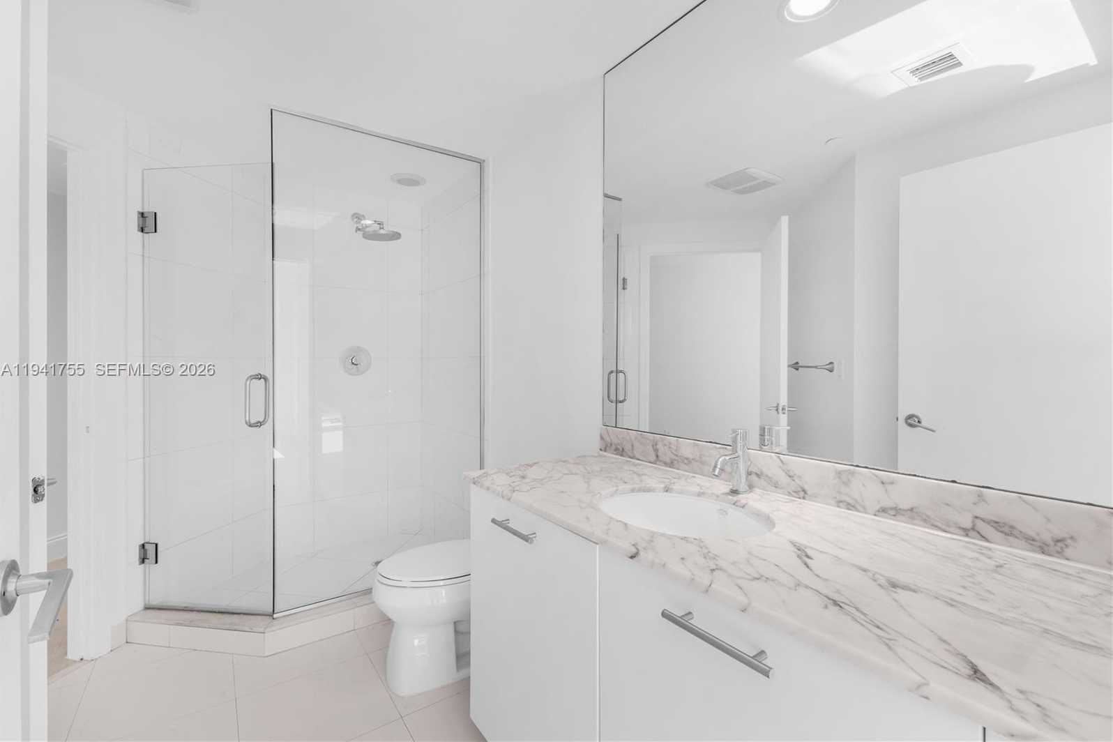 Small Image of 55 SOUTH EAST 6 ST #1202, Miami Number 24