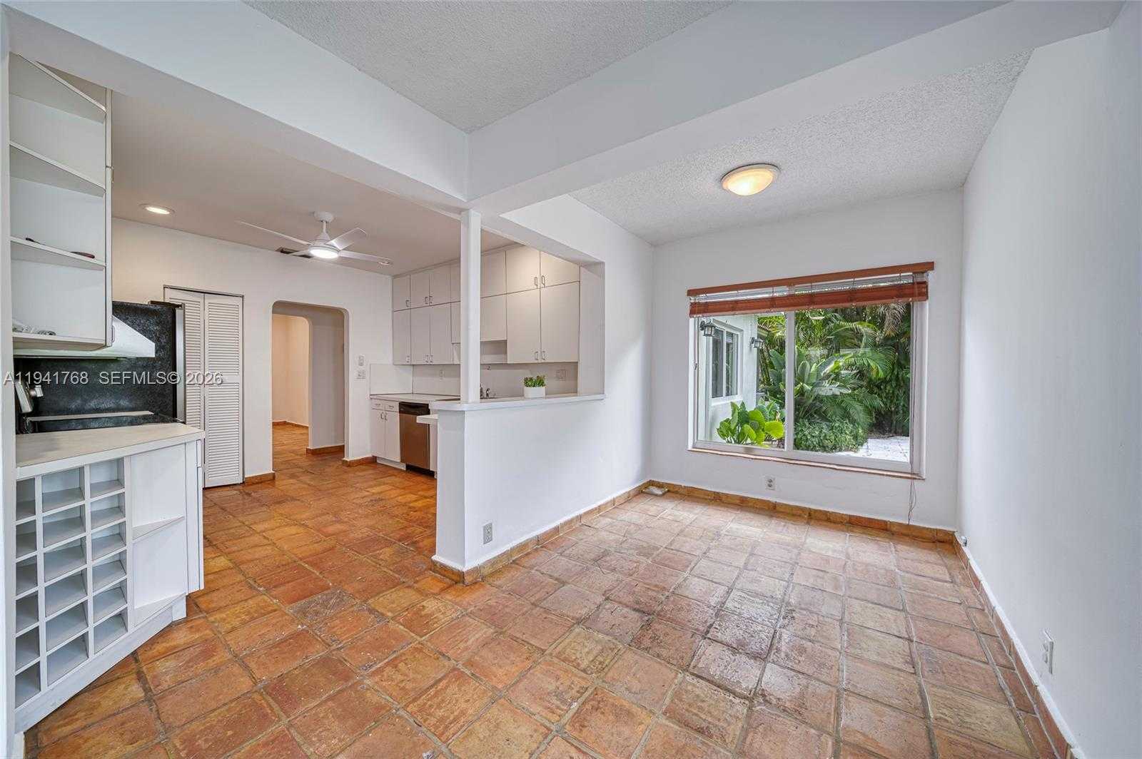 Small Image of 104 SANTANDER AVE, Coral Gables Number 15