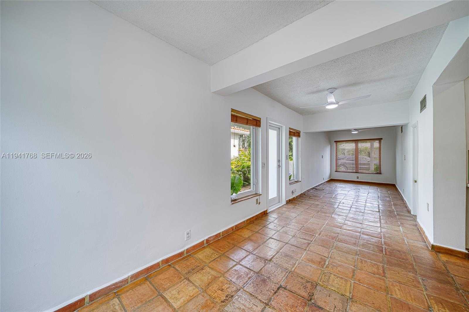 Small Image of 104 SANTANDER AVE, Coral Gables Number 16