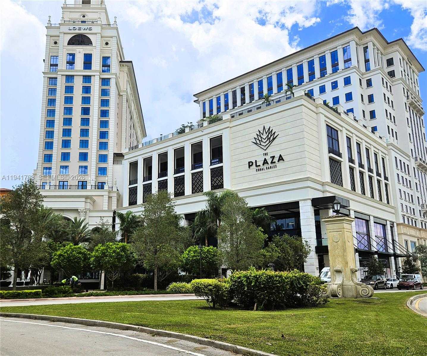 Small Image of 104 SANTANDER AVE, Coral Gables Number 35