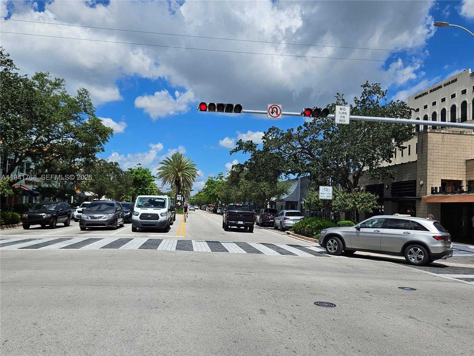 Small Image of 104 SANTANDER AVE, Coral Gables Number 40