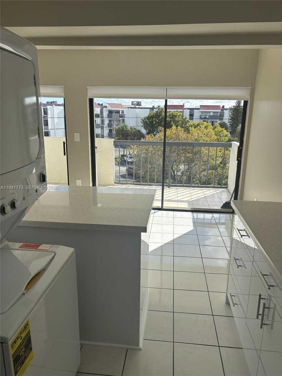 Small Image of 5800 SOUTH WEST 127TH AVE #2403, Miami Number 9