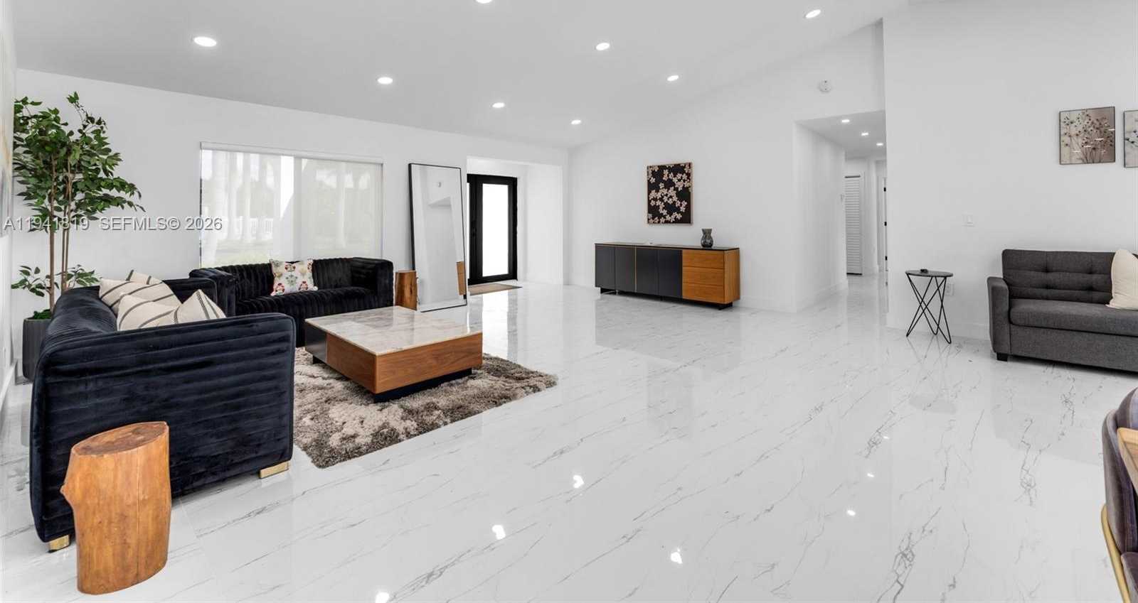 Small Image of 14300 SOUTH WEST 192ND ST, Miami Number 11