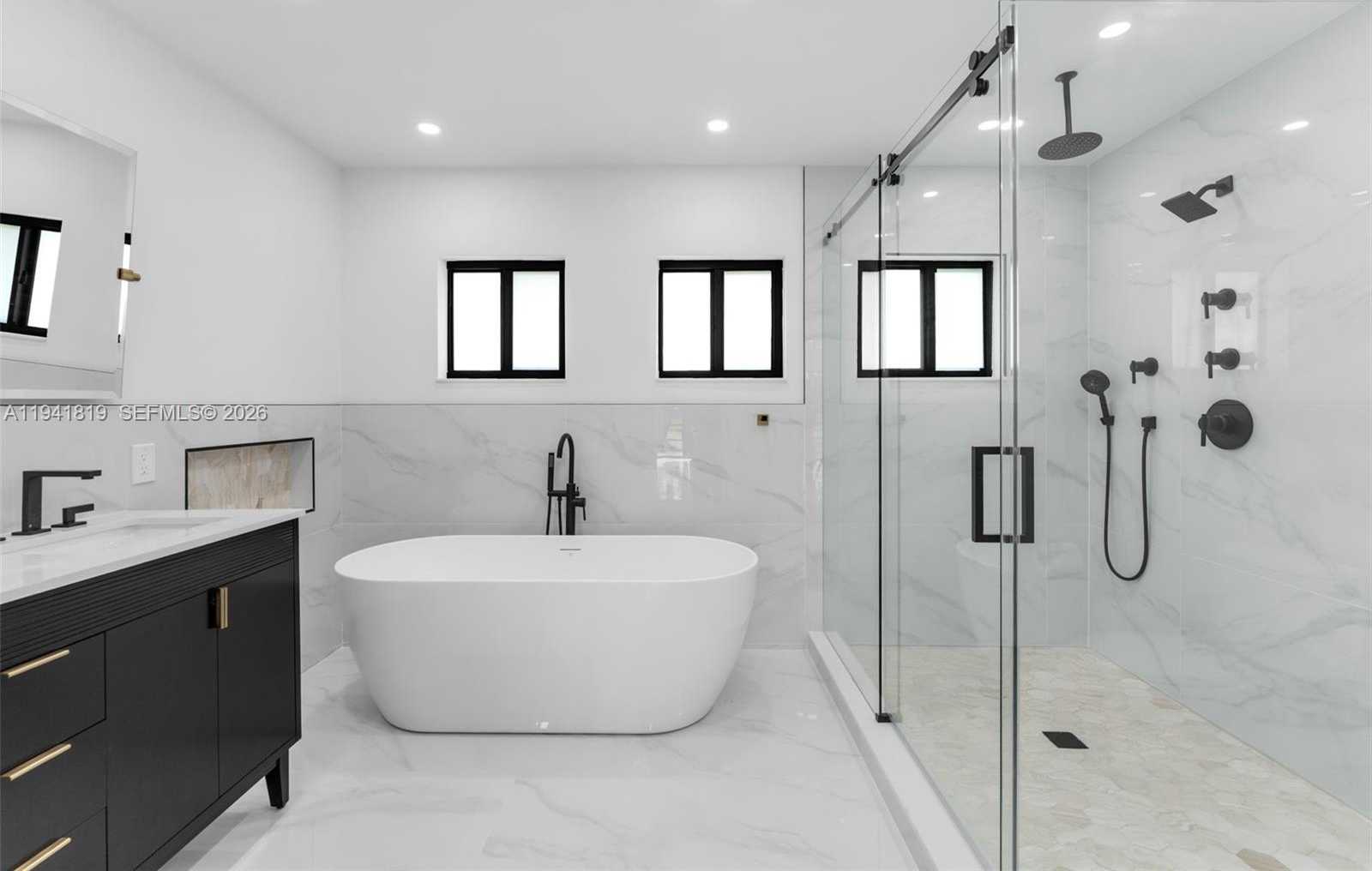 Small Image of 14300 SOUTH WEST 192ND ST, Miami Number 13