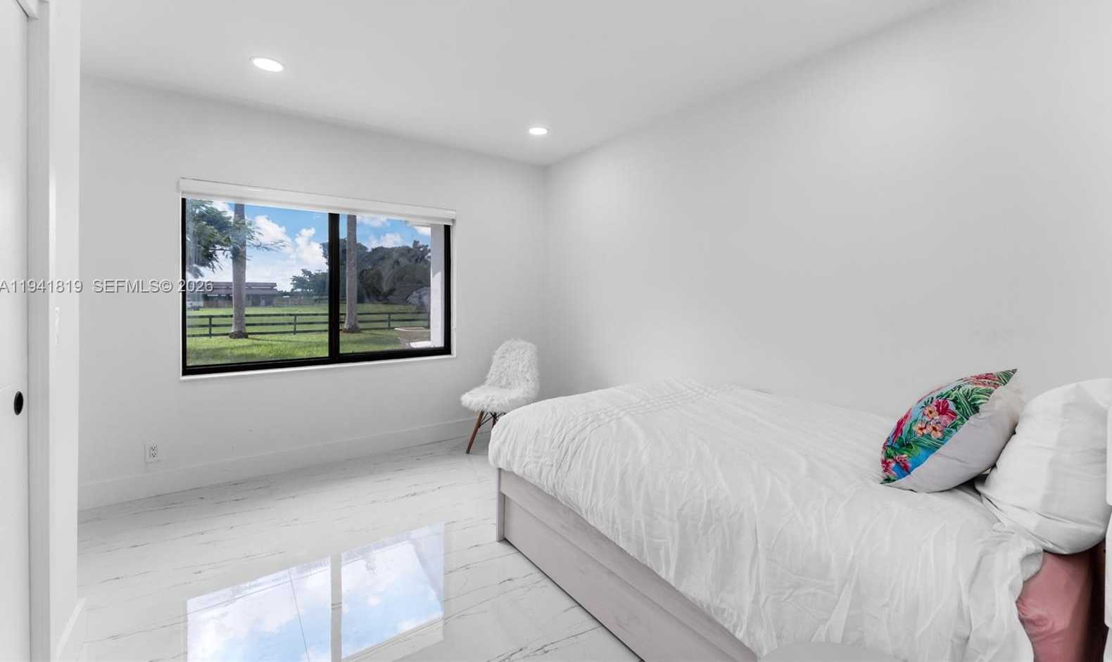 Small Image of 14300 SOUTH WEST 192ND ST, Miami Number 20