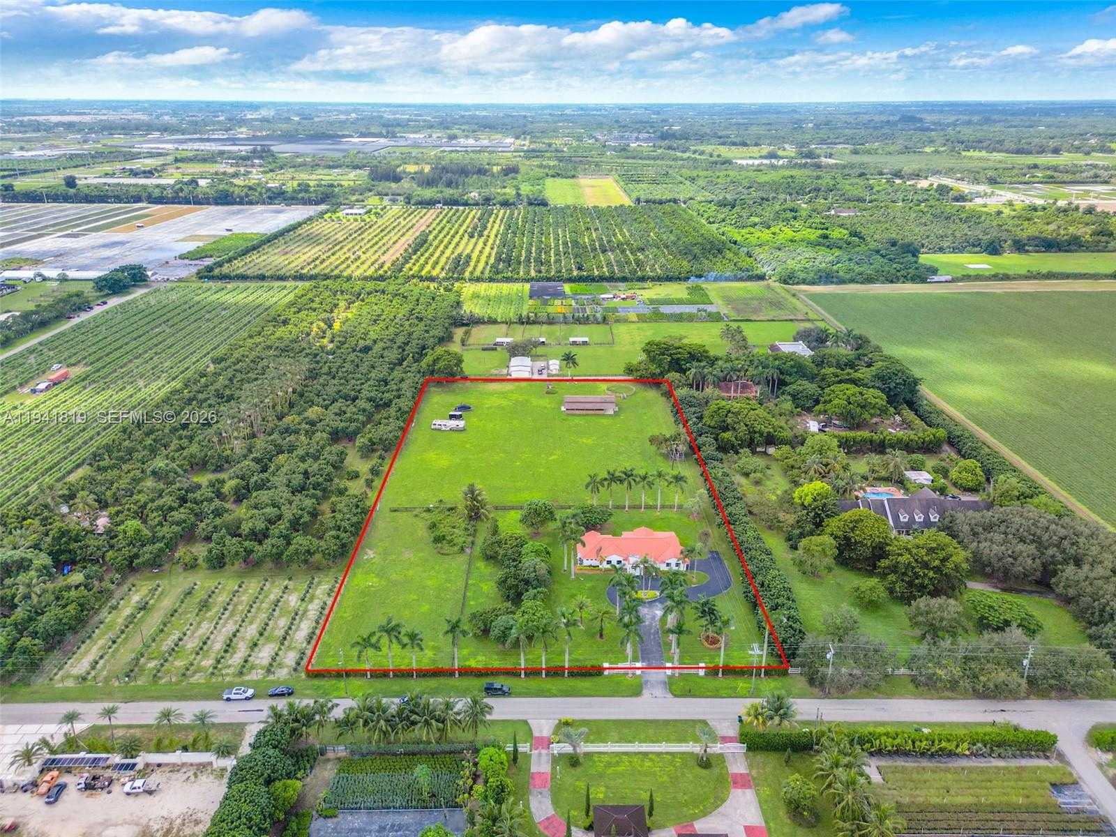 Small Image of 14300 SOUTH WEST 192ND ST, Miami Number 4