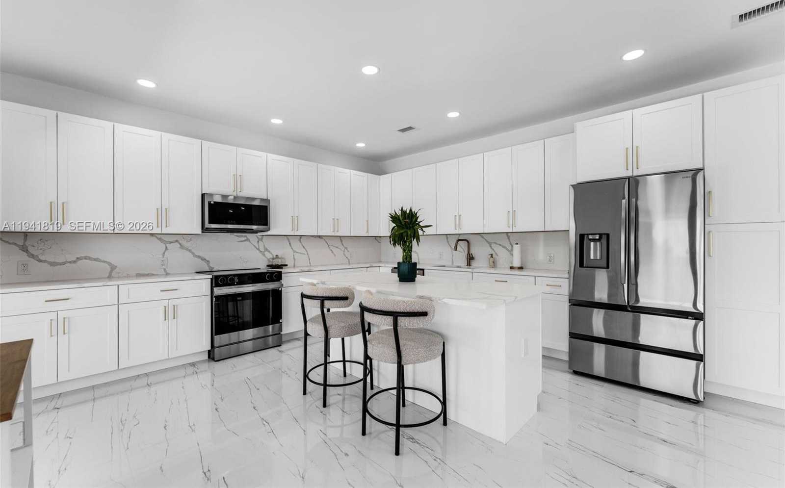 Small Image of 14300 SOUTH WEST 192ND ST, Miami Number 9