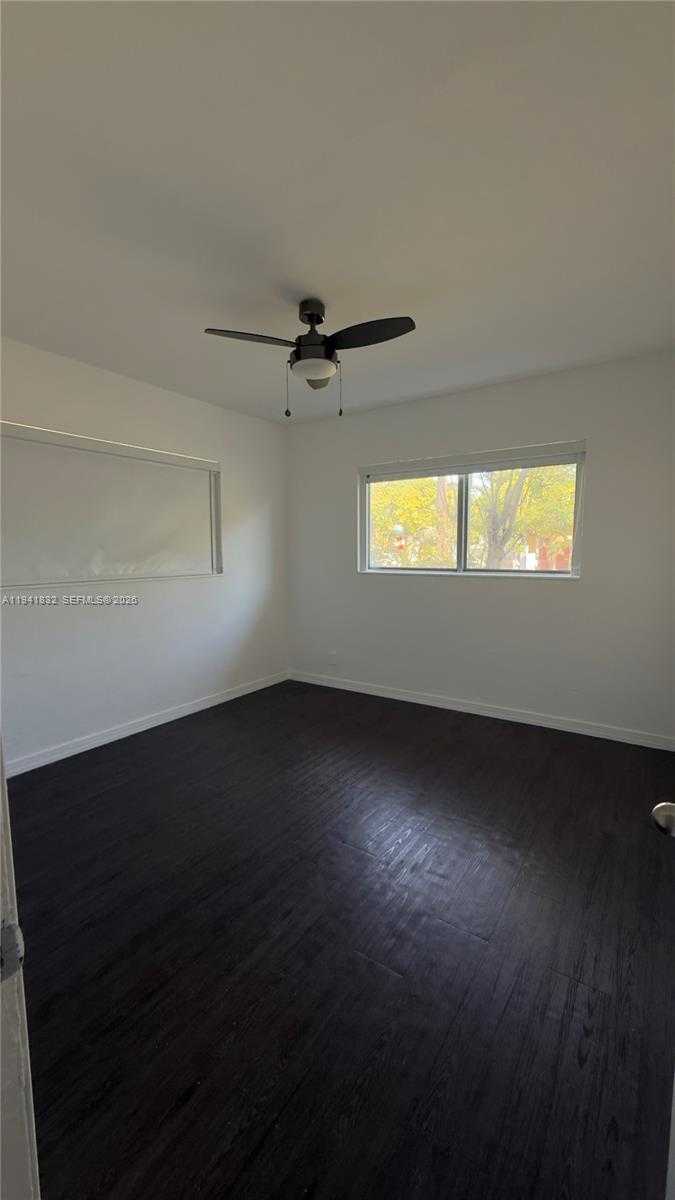 Small Image of 2000 SOUTH WEST 13TH ST, Miami Number 13