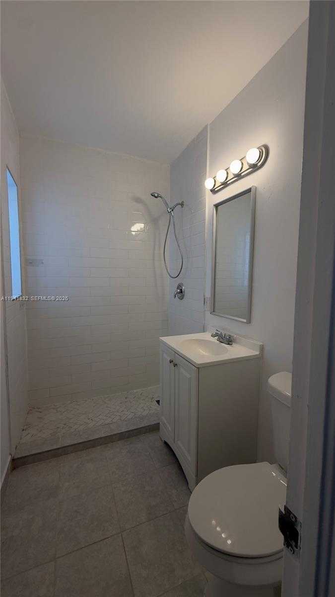 Small Image of 2000 SOUTH WEST 13TH ST, Miami Number 14