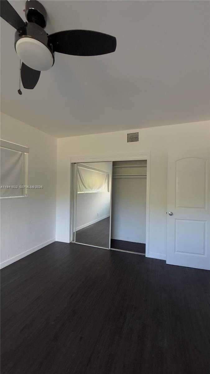 Small Image of 2000 SOUTH WEST 13TH ST, Miami Number 16