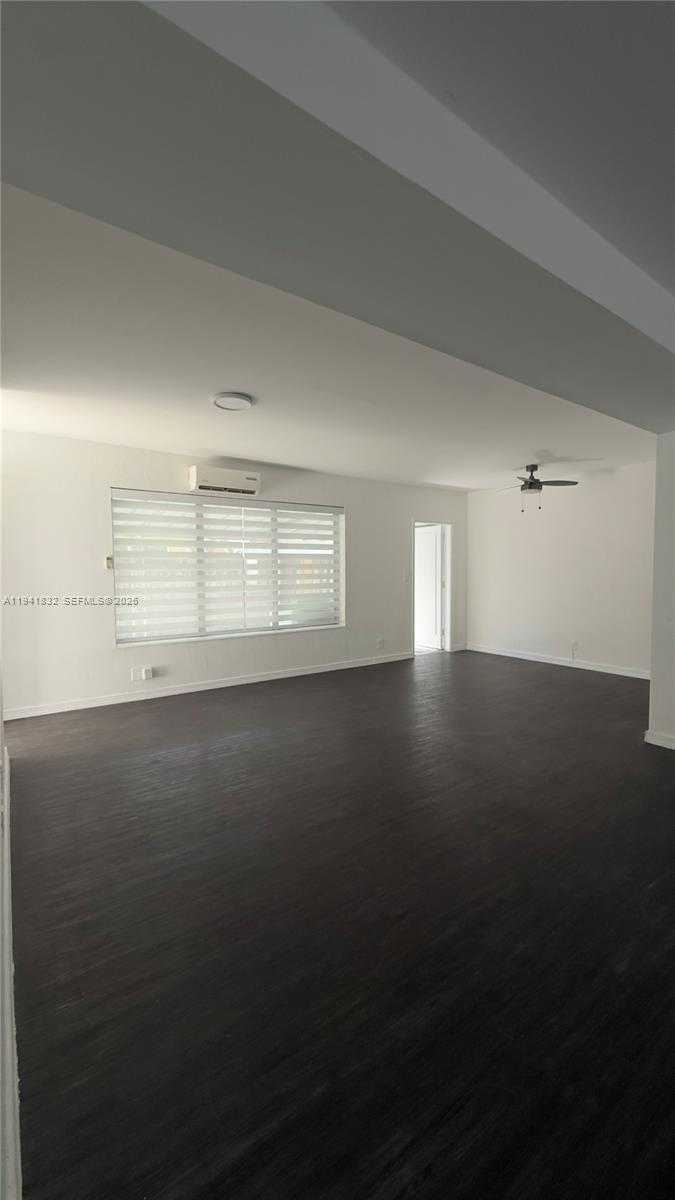 Small Image of 2000 SOUTH WEST 13TH ST, Miami Number 18