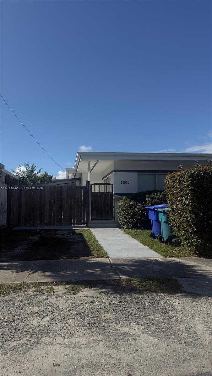 Small Image of 2000 SOUTH WEST 13TH ST, Miami Number 2