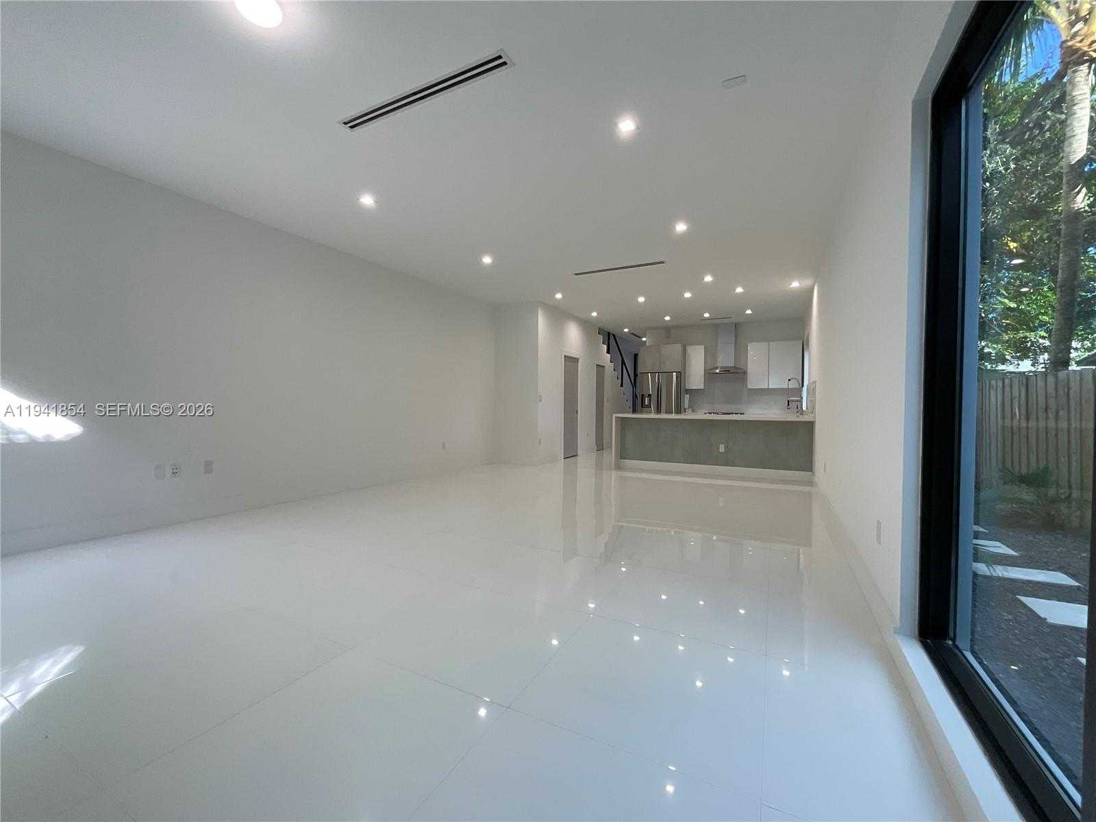 Small Image of 3376 PERRY FROW DR #A, Miami Number 22