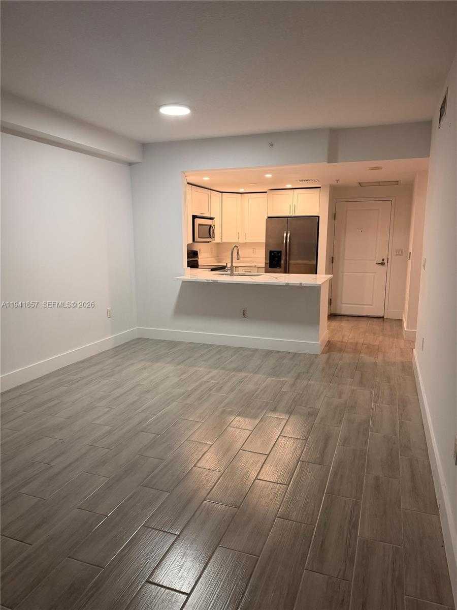 Small Image of 1250 SOUTH MIAMI AVE #1813, Miami Number 9