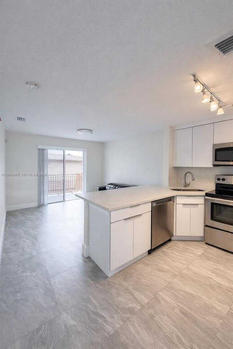 Small Image of 8851 NORTH WEST 119TH ST #6205, Hialeah Gardens Number 2