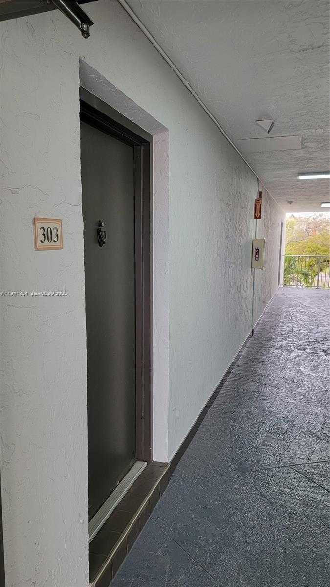 Small Image of 4804 NORTH WEST 79TH AVE #303, Doral Number 3
