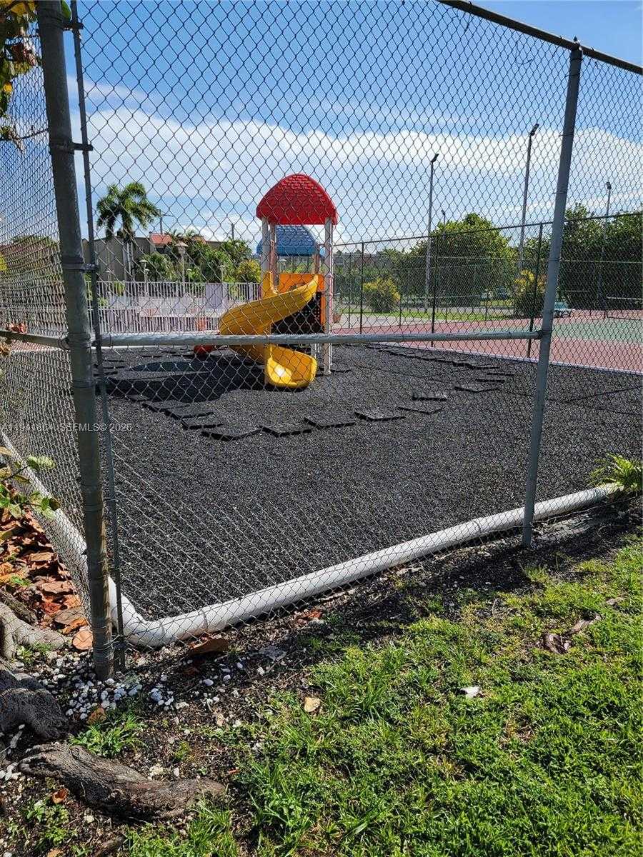 Small Image of 4804 NORTH WEST 79TH AVE #303, Doral Number 30