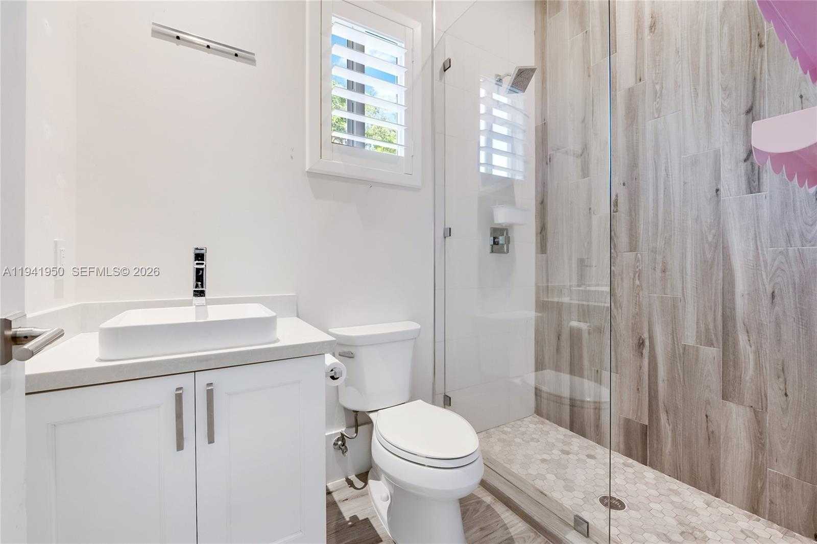 Small Image of 6880 SOUTH WEST 82ND AVE, Miami Number 16