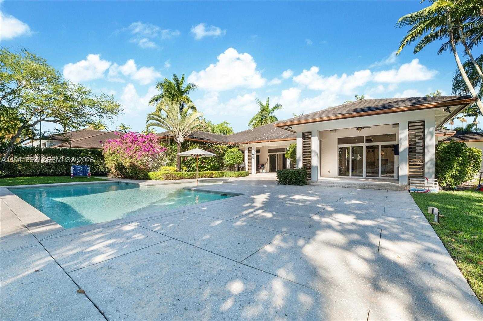 Small Image of 6880 SOUTH WEST 82ND AVE, Miami Number 27