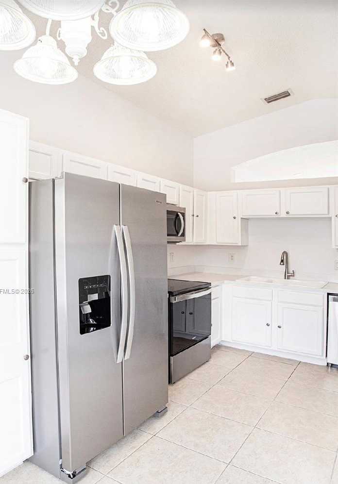 Small Image of 16222 SOUTH WEST 102ND TER, Miami Number 10