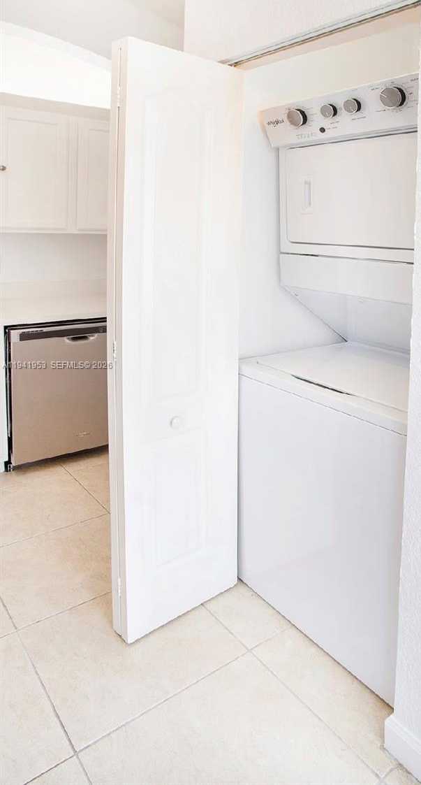 Small Image of 16222 SOUTH WEST 102ND TER, Miami Number 11