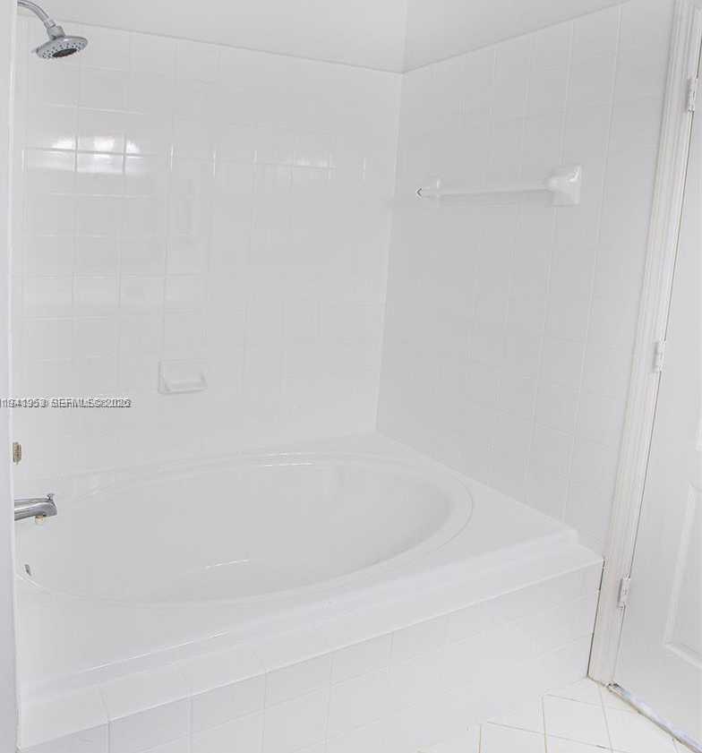 Small Image of 16222 SOUTH WEST 102ND TER, Miami Number 20