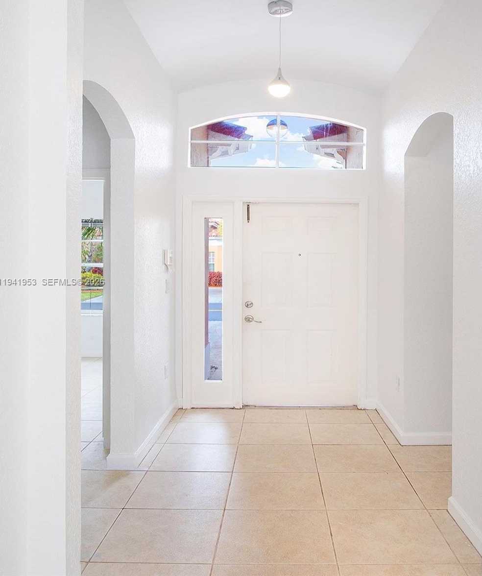 Small Image of 16222 SOUTH WEST 102ND TER, Miami Number 3