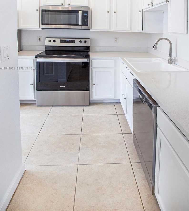 Small Image of 16222 SOUTH WEST 102ND TER, Miami Number 8