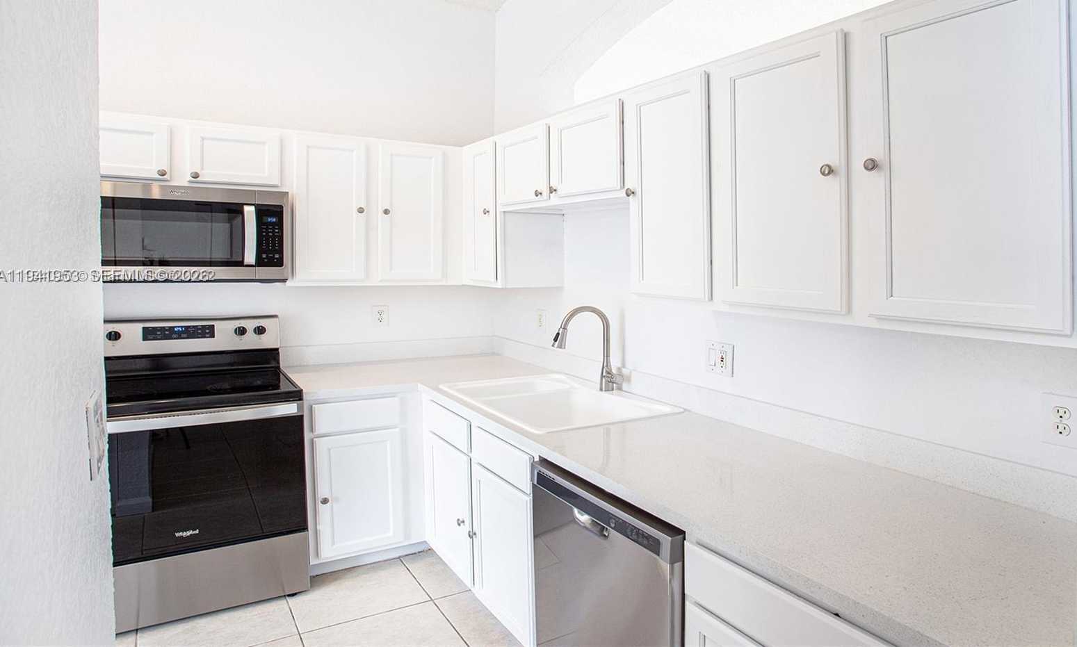 Small Image of 16222 SOUTH WEST 102ND TER, Miami Number 9