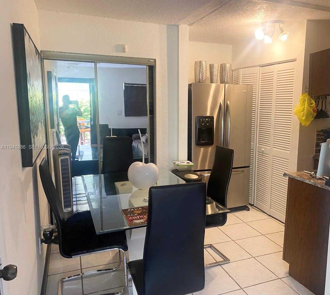 Small Image of 4872 SOUTH WEST 140TH AVE #1, Miami Number 2