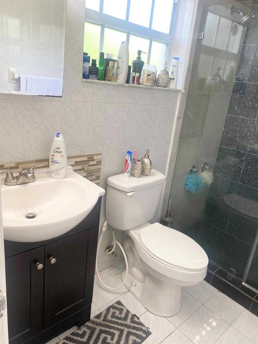 Small Image of 4872 SOUTH WEST 140TH AVE #1, Miami Number 6