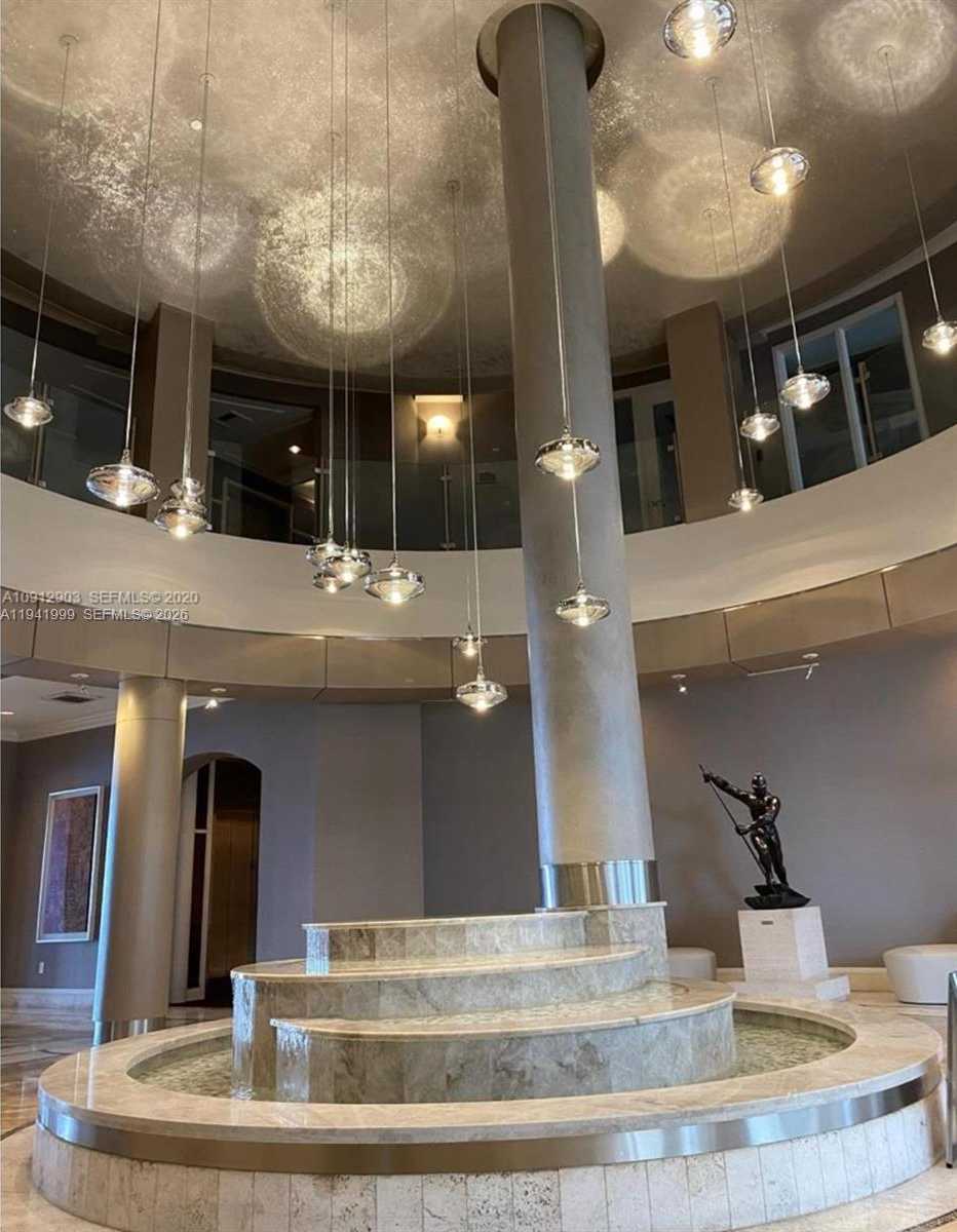 Small Image of 808 BRICKELL KEY DR #1003, Miami Number 3