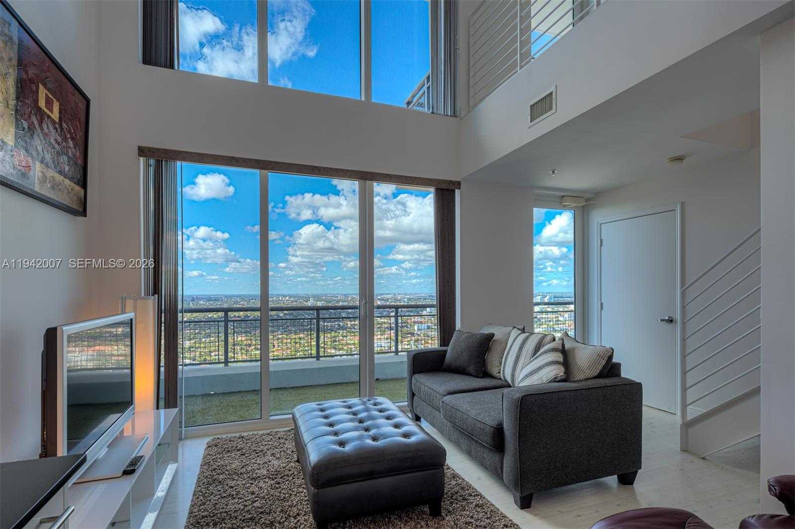 Small Image of 60 SOUTH WEST 13TH ST #4211, Miami Number 2