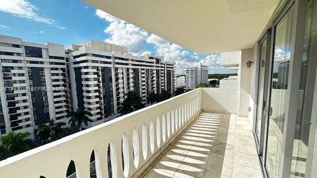 Small Image of 625 BILTMORE WAY #1005, Coral Gables Number 17