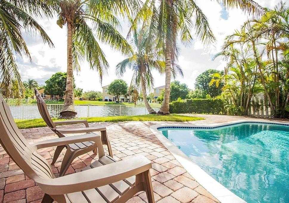 Small Image of 19416 SOUTH WEST 25TH CT, Miramar Number 10