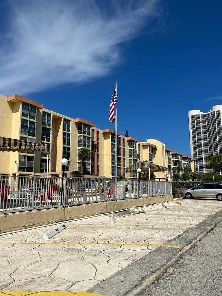 Small Image of 210 172ND ST #133, Sunny Isles Beach Number 15