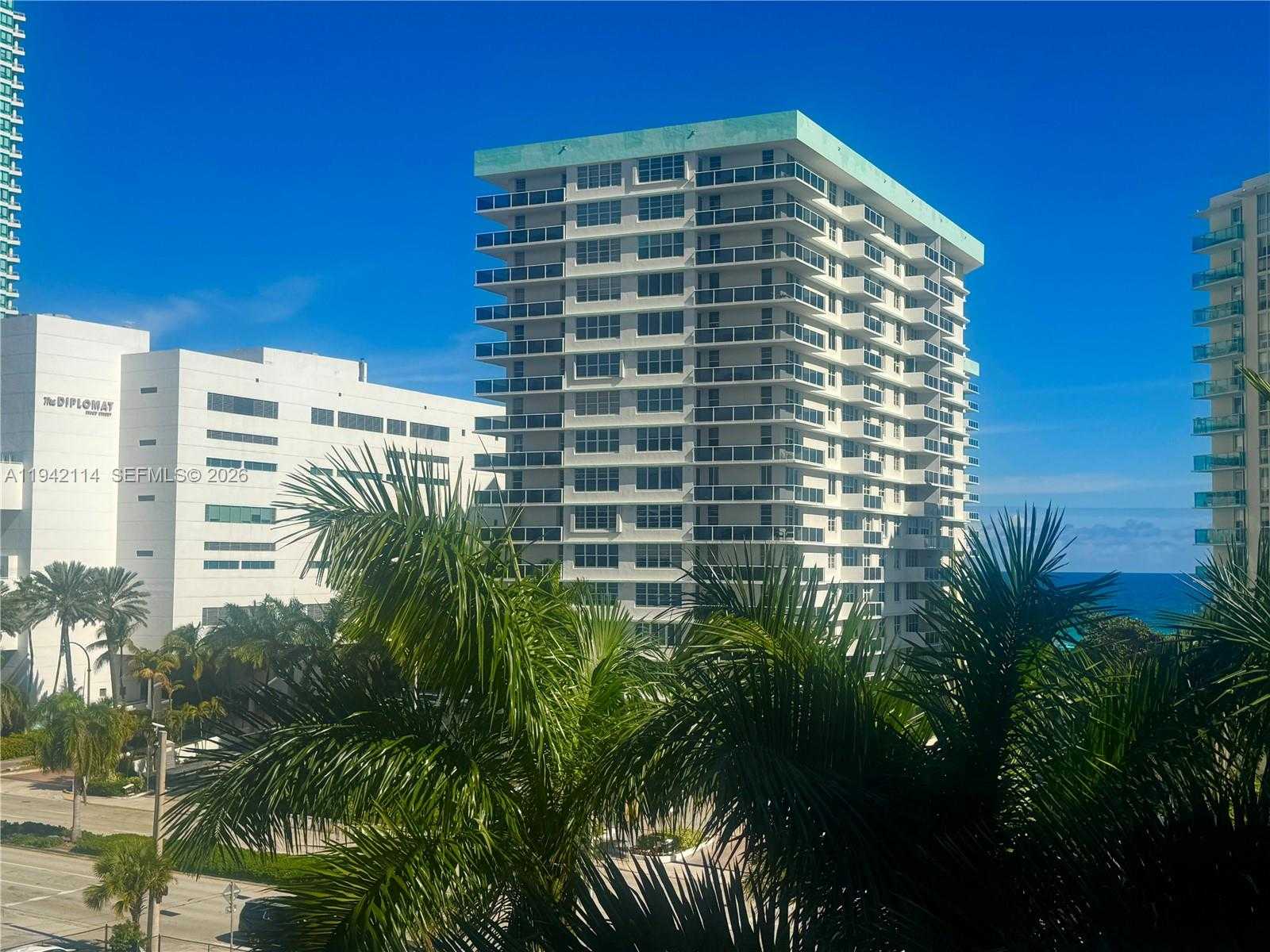 Small Image of 3800 SOUTH OCEAN DR #519, Hollywood Number 19
