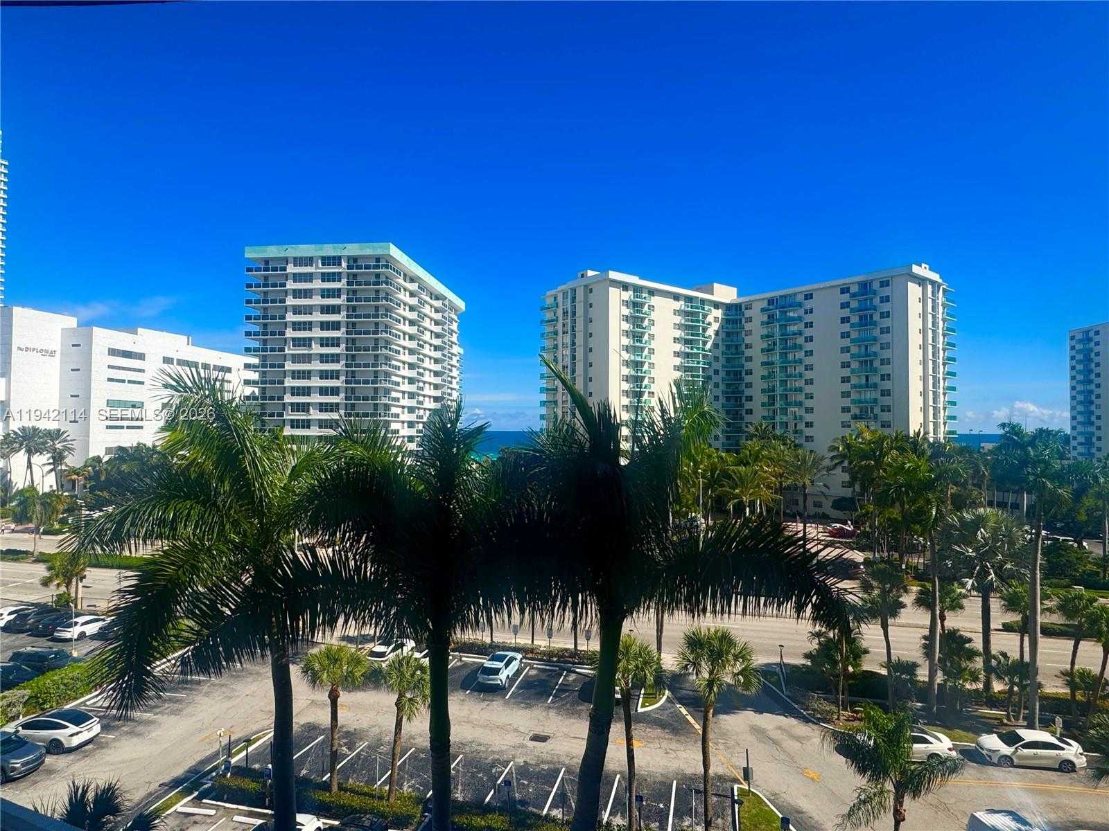 Small Image of 3800 SOUTH OCEAN DR #519, Hollywood Number 21