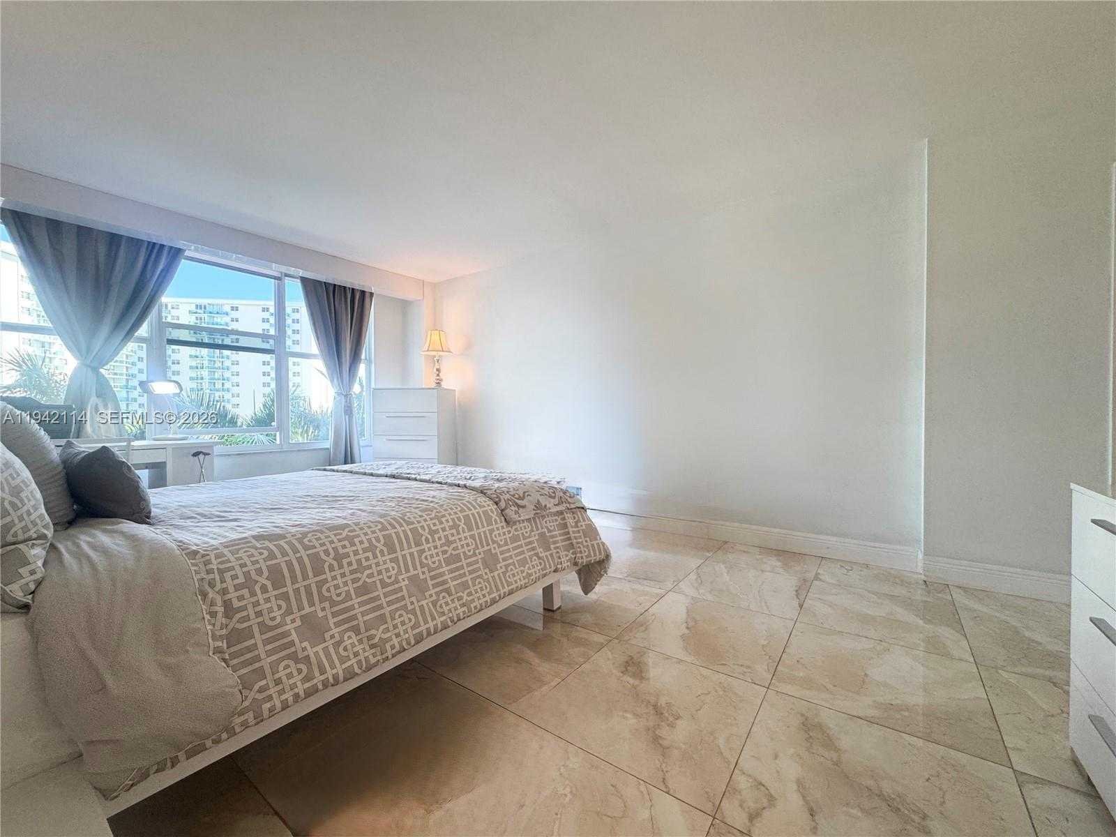 Small Image of 3800 SOUTH OCEAN DR #519, Hollywood Number 35
