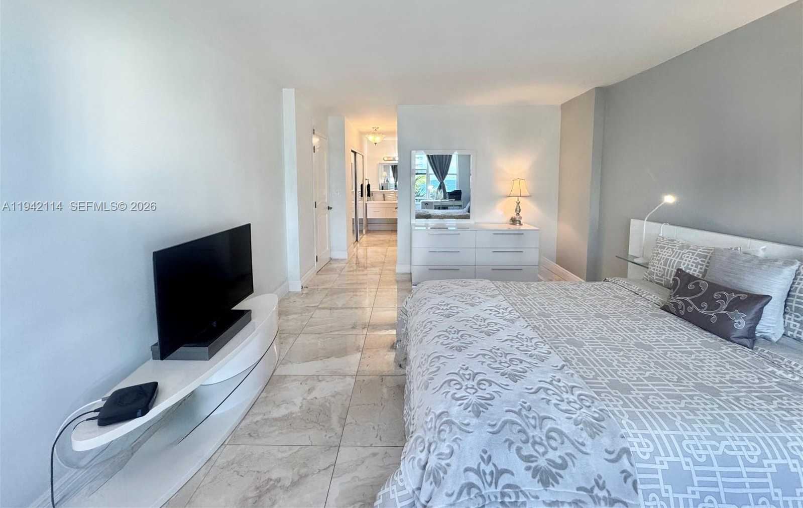 Small Image of 3800 SOUTH OCEAN DR #519, Hollywood Number 38